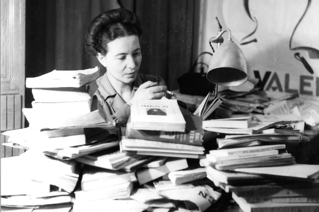 Simone de Beauvoir / Foto 1945, französische Schriftstellerin (Lebensgefährtin Jean-Paul Sartres); Paris 9.1.1908 - ebenda 14.4.1986.